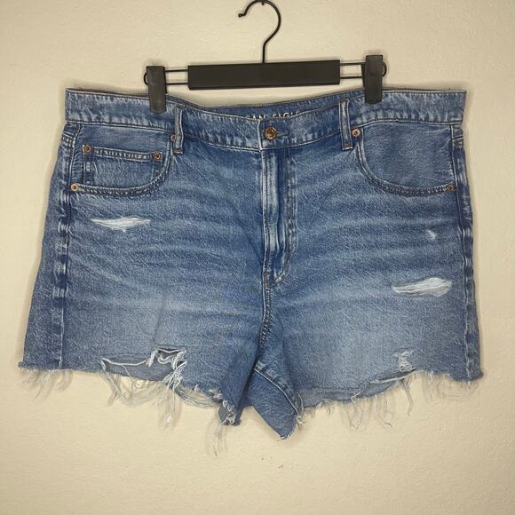 American Eagle 90s Boyfriend Short Cut off Denim High Rise - Size 18 - Picture 2 of 7